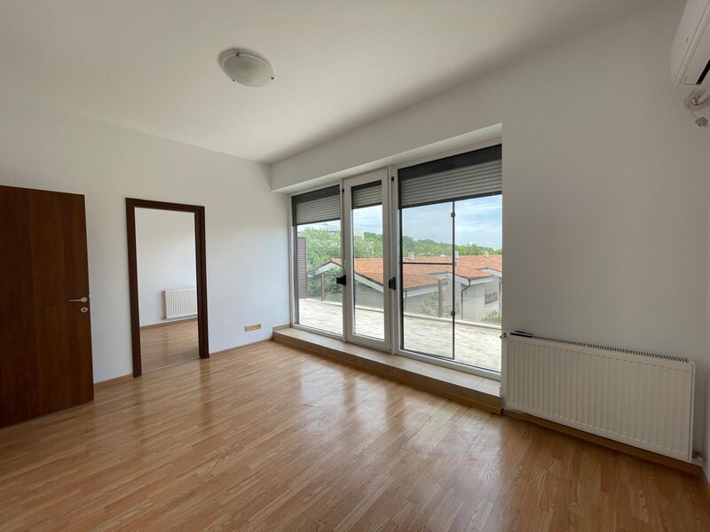 Pipera, Erou Iancu Nicolae, padure, 3 camere duplex, 2 parcari subterane