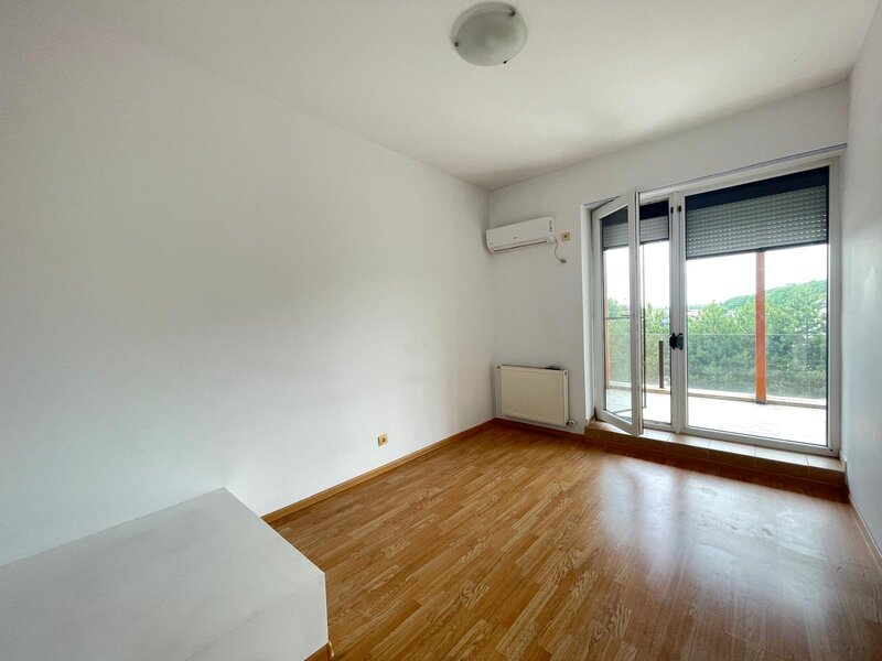 Pipera, Erou Iancu Nicolae, padure, 3 camere duplex, 2 parcari subterane